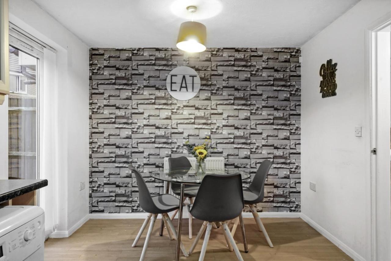 דרבי Tayberry Close Contractors & Leisure Apartment By Leecroft Stays מראה חיצוני תמונה